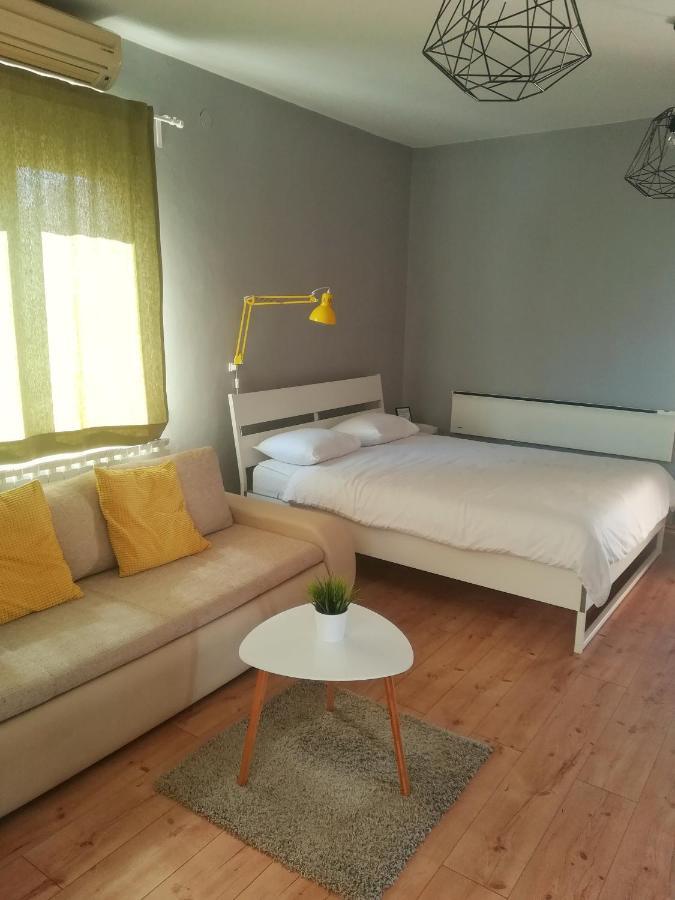 Jimmy Apartments พูลา ภายนอก รูปภาพ